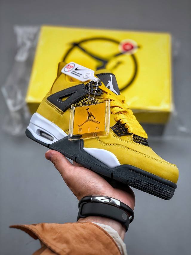 Air Jordan 4 Retro Tour Yellow 黑黄电母 Aj4 乔丹4代 Aj4 乔4 柠檬黄电母 乔丹篮球鞋系列 电母配色,为致敬乔丹摩托车队