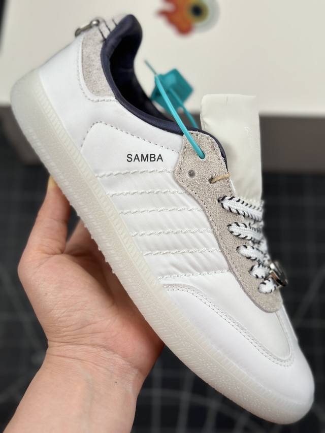 核心私 Wales Bonner X Ad Originals Samba 防晒白 桑巴训练鞋 鞋是一款永恒的训练偶像，这款桑巴鞋展示了高质量的工艺，带有装饰的