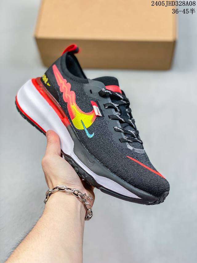 真标nike Zoom React Infinity Run Fk 3 马拉松机能风格运动鞋 实拍首发 .鞋款搭载柔软泡绵，在运动中为你塑就缓震脚感。设计灵感源