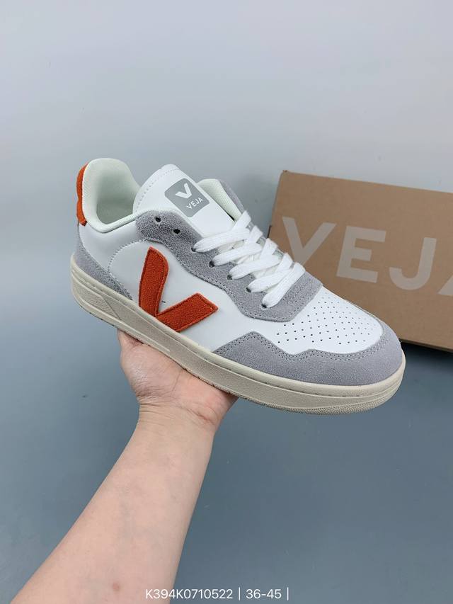 Veja V-10 低帮运动鞋 Size：如图 编码：K394K0710522